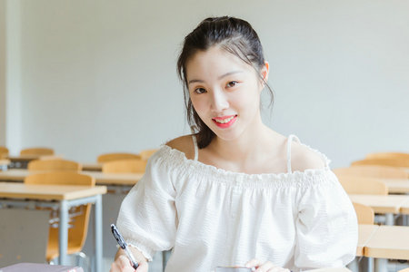 上海大學(xué)非全日制研究生證書 上海大學(xué)非全日制研究生證書