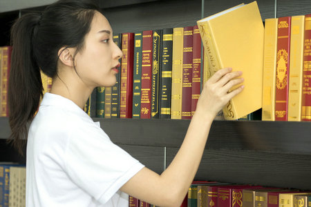 廣東外語(yǔ)外貿(mào)大學(xué)非全日制研究生上課方式 廣東外語(yǔ)外貿(mào)大學(xué)非全日制研究生上課方式