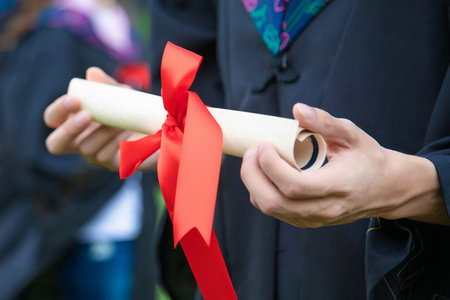 香港嶺南大學國際博士證書 香港嶺南大學國際博士證書