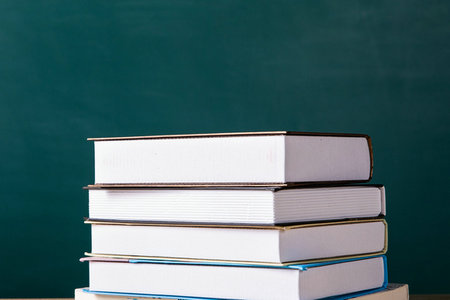 專科可以報考廣告學(xué)高級研修班嗎 專科可以報考廣告學(xué)高級研修班嗎