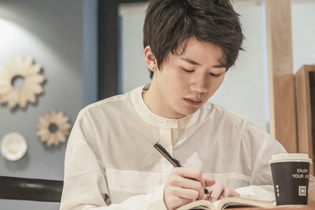 報考漢語言文字學(xué)在職研究生需要參加考試嗎