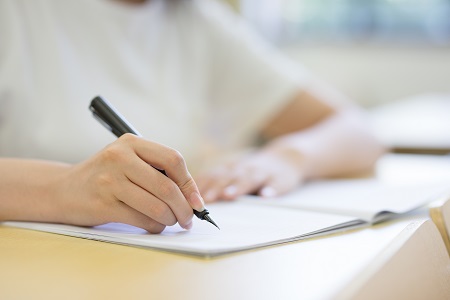 報考錦州醫科大學在職研究生需要轉檔案嗎？