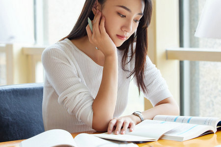 經濟學國際博士就業前景如何 經濟學國際博士就業前景如何