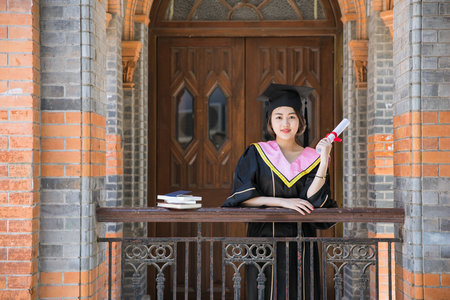 成人本科考研究生難嗎 成人本科考研究生難嗎