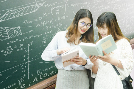 英國北安普頓大學國際碩士報名及考試時間