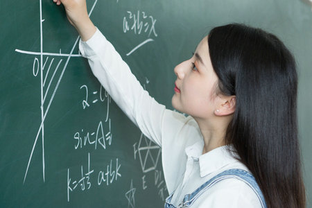 對外經(jīng)濟(jì)貿(mào)易大學(xué)EMBA報(bào)名及考試時(shí)間 對外經(jīng)濟(jì)貿(mào)易大學(xué)EMBA報(bào)名及考試時(shí)間