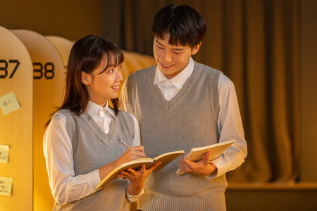 法國INSEEC高等商學院國際博士畢業證書 法國INSEEC高等商學院國際博士畢業證書