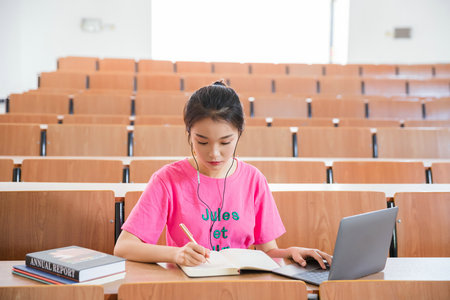 西班牙加泰羅尼亞理工大學(xué)證書(shū)