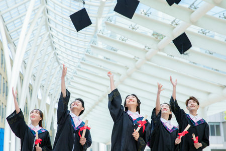 美國加州高登學院國際博士畢業證書