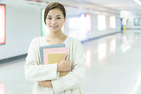 法律（非法學(xué)）非全日制研究生就業(yè)方向與前景