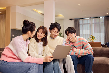 廣東在職研究生哪個(gè)學(xué)校好考