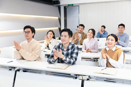 西班牙穆?tīng)栁鱽喆髮W(xué)報(bào)名及考試時(shí)間 西班牙穆?tīng)栁鱽喆髮W(xué)報(bào)名及考試時(shí)間