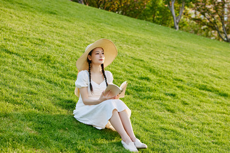 英國威爾士三一圣大衛大學國際博士學費 英國威爾士三一圣大衛大學國際博士學費