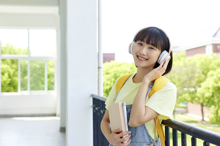 法國里昂IDRAC高等商業(yè)管理學院國際博士學費 法國里昂IDRAC高等商業(yè)管理學院國際博士學費