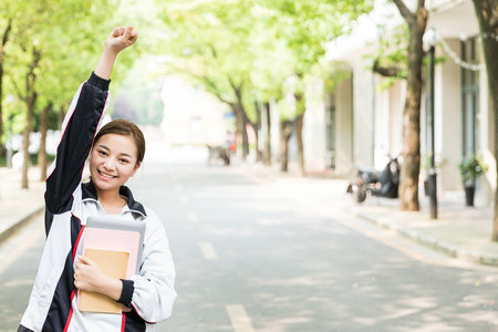 西安交通大學(xué)在職研究生考試考什么科目