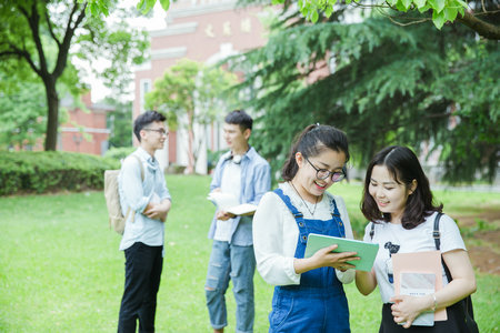 法國(guó)巴黎IPAG高等商學(xué)院國(guó)際博士報(bào)考條件 法國(guó)巴黎IPAG高等商學(xué)院國(guó)際博士報(bào)考條件