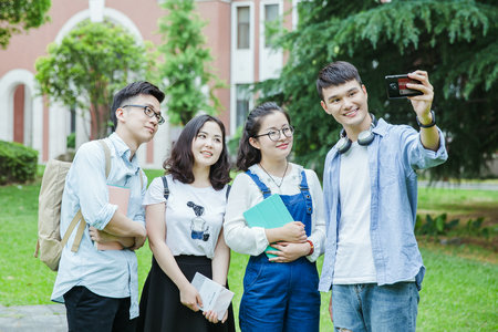 英國華威大學國際博士報考條件 英國華威大學國際博士報考條件