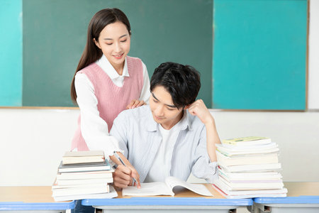 英國切斯特大學(xué)考試科目 英國切斯特大學(xué)考試科目