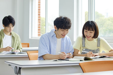 中國美術(shù)學(xué)院在職研究生考試考什么科目 中國美術(shù)學(xué)院在職研究生考試考什么科目