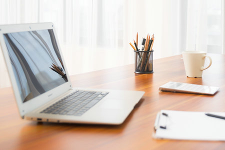 英國密德薩斯大學考試考什么科目 英國密德薩斯大學考試考什么科目