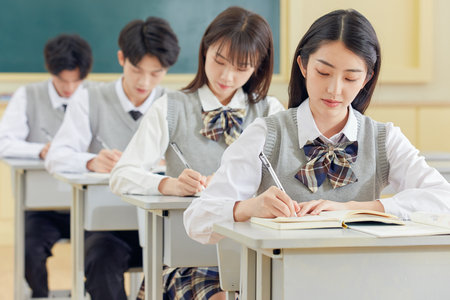 法國(guó)巴黎高等商業(yè)學(xué)院國(guó)際博士報(bào)考條件