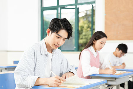 報考教育學高級研修班需要多少錢，學費貴嗎？