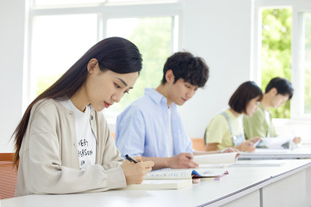 能源與環(huán)保非全日制研究生學(xué)費(fèi)