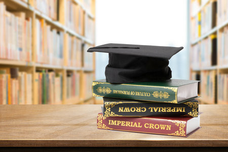 英國密德薩斯大學在哪里報名？