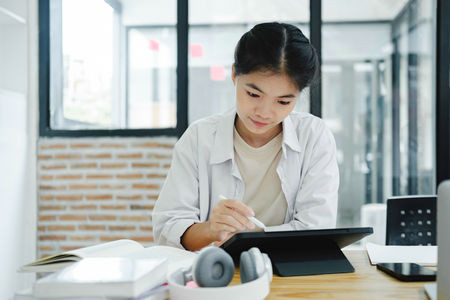 東華大學(xué)EMBA報(bào)名入口2025年