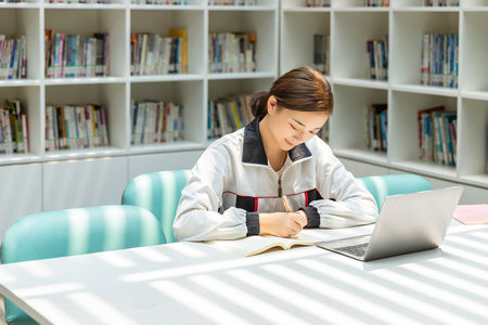 英國北安普頓大學國際博士報考條件及流程2025年