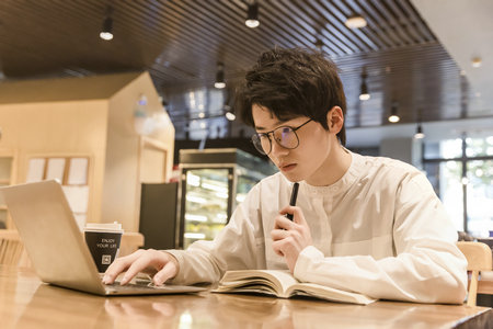 山西大學(xué)同等學(xué)力申碩報考條件及流程 山西大學(xué)同等學(xué)力申碩報考條件及流程