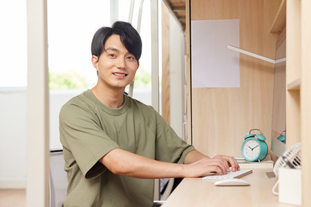 桂林理工大學(xué)非全日制研究生成績(jī)查詢?nèi)肟? alt=