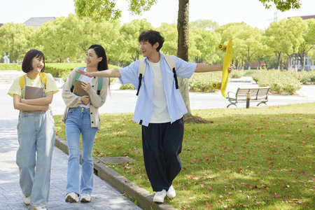 中國社會科學(xué)院大學(xué)MPAcc成績查詢?nèi)肟? alt=