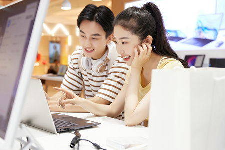 清華大學(xué)MPAcc成績(jī)查詢?nèi)肟? alt=