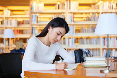 青島科技大學MEM幾月份出成績？