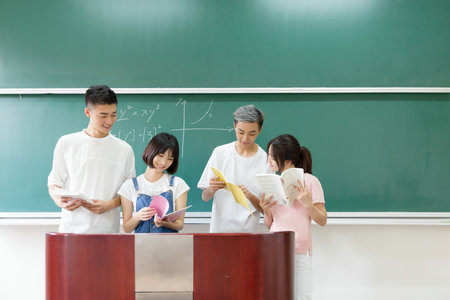 南京財經大學MPA幾月份出成績？