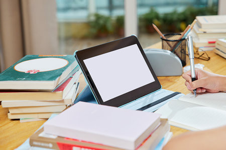 同濟大學(xué)MPAcc國家線與院校線一樣嗎，具體情況是怎樣的？