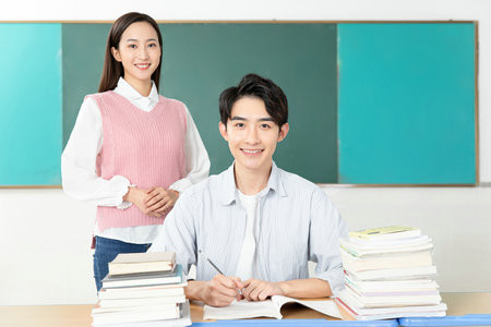 內(nèi)蒙古師范大學(xué)非全日制研究生分?jǐn)?shù)線在哪里看？