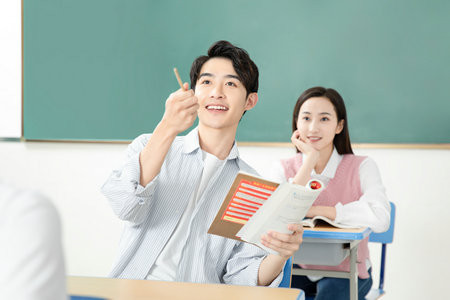 南京師范大學(xué)非全日制研究生過了線就能上嗎？