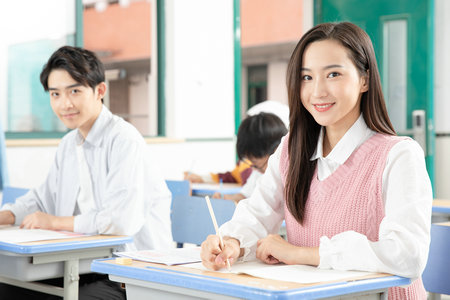 英國密德薩斯大學招生人群 英國密德薩斯大學招生人群