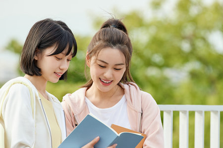 法國INSEEC高等商學院招生簡章 法國INSEEC高等商學院招生簡章