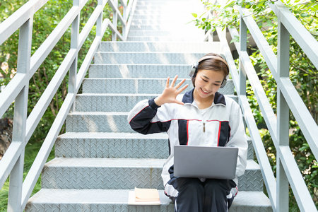 香港嶺南大學在職研究生招生條件 香港嶺南大學在職研究生招生條件
