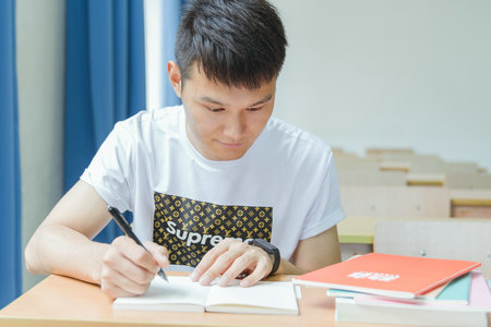 武漢理工大學(xué)在職研究生船舶與海洋工程碩士招生動態(tài)