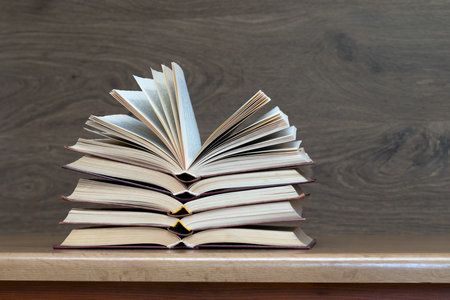 浙江財(cái)經(jīng)大學(xué)在職研究生招生學(xué)院 浙江財(cái)經(jīng)大學(xué)在職研究生招生學(xué)院