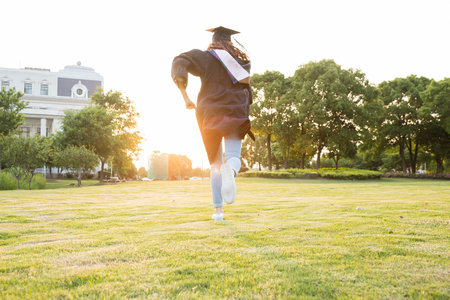 中藥學在職研究生招生條件詳解 中藥學在職研究生招生條件詳解