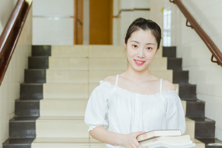 新聞傳播學(xué)在職研究生招生時間 新聞傳播學(xué)在職研究生招生時間