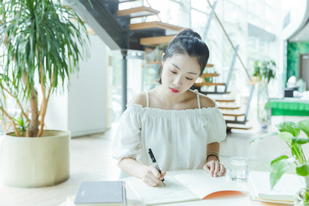 翻譯非全日制研究生招生簡章2025