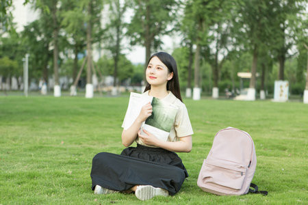 2025年國際關系在職研究生招生簡章