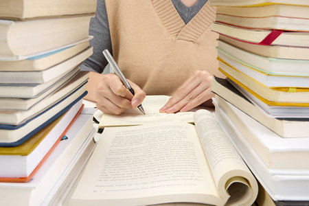 哈爾濱商業(yè)大學(xué)在職研究生招生簡章 哈爾濱商業(yè)大學(xué)在職研究生招生簡章