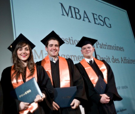 簡介1.png 簡介1.png